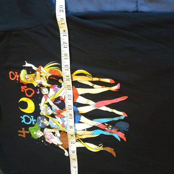 Sailor Moon Tee - Picture 7 of 9